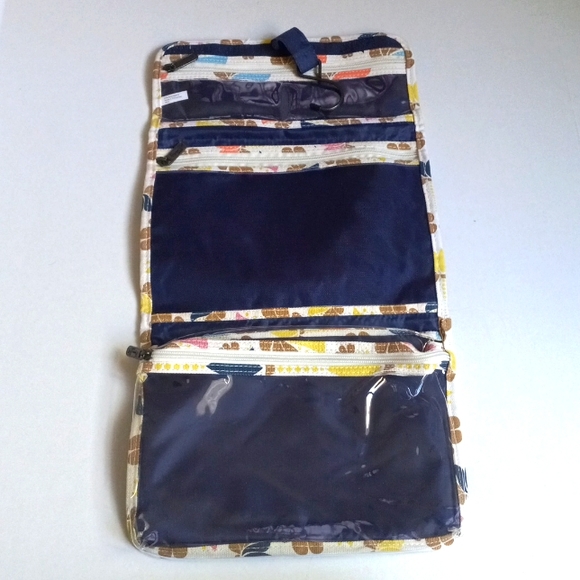 PRIMROSE HILL LONDON COSMETIC/TOILETRY BAG - Picture 2 of 6